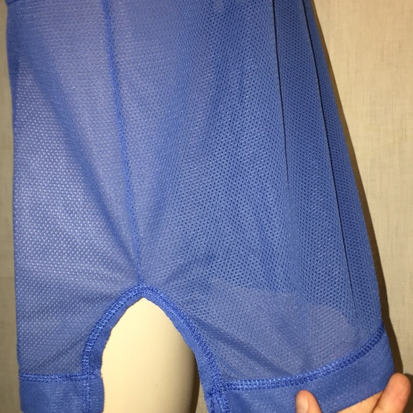 VINTAGE 1980’s Dolfin silky and mesh tank top - Picture 4 of 7